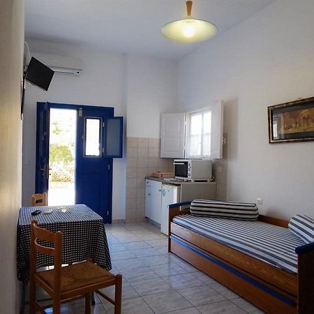 Folégandros Evgenia Rooms And Apartments מראה חיצוני תמונה