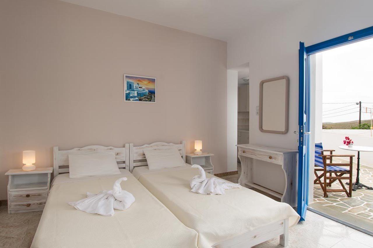 Folégandros Evgenia Rooms And Apartments מראה חיצוני תמונה