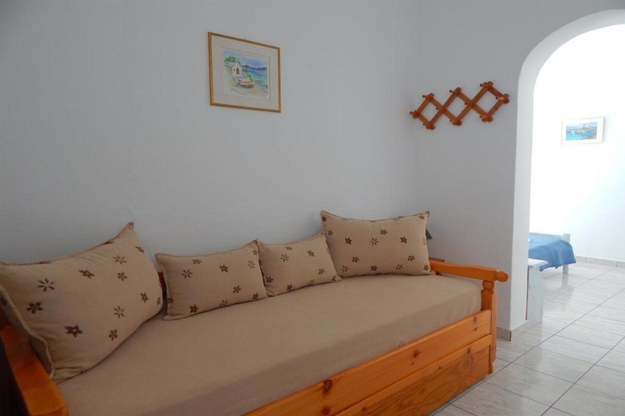 Folégandros Evgenia Rooms And Apartments מראה חיצוני תמונה